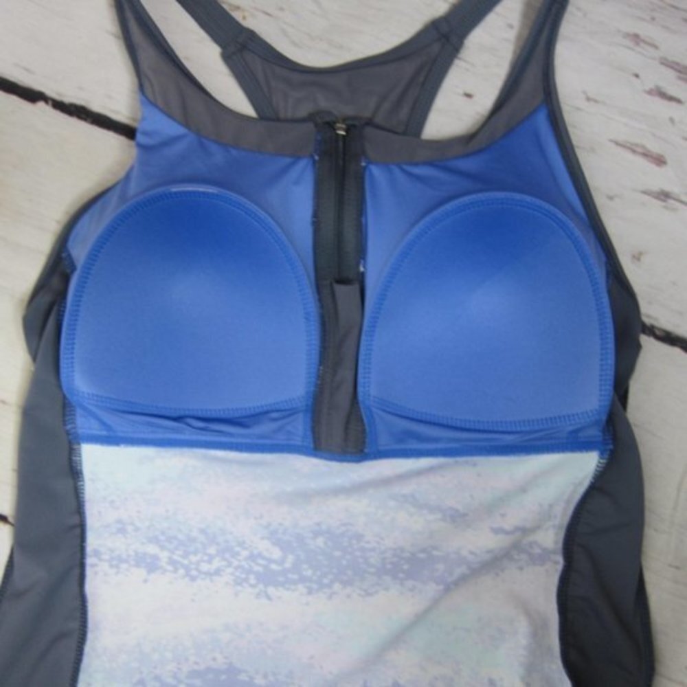 Free Country Swim Tank Size M - Picture 6 of 7